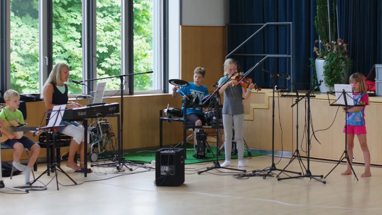 Kivi Kids Band (Foto: C. Bleisch) Kivi Kids Band (Foto: C. Bleisch)